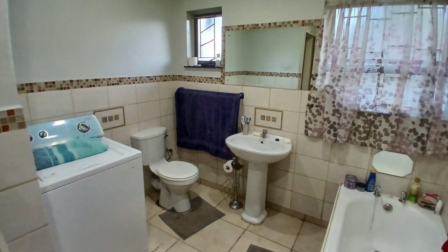 3 Bedroom Property for Sale in Fauna Free State